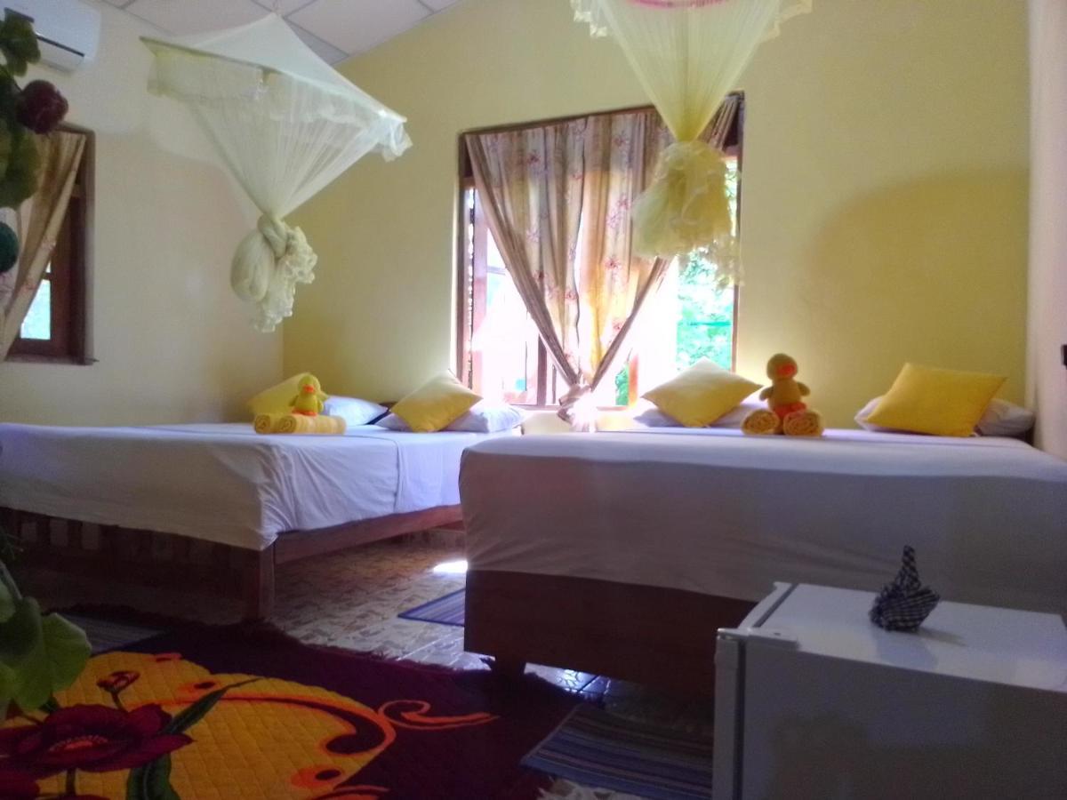 سيغيرِيا Flower Inn المظهر الخارجي الصورة