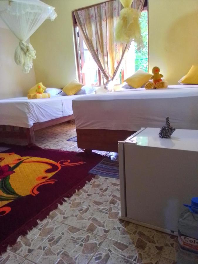 سيغيرِيا Flower Inn المظهر الخارجي الصورة