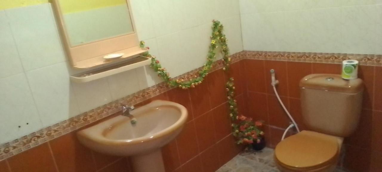 سيغيرِيا Flower Inn المظهر الخارجي الصورة