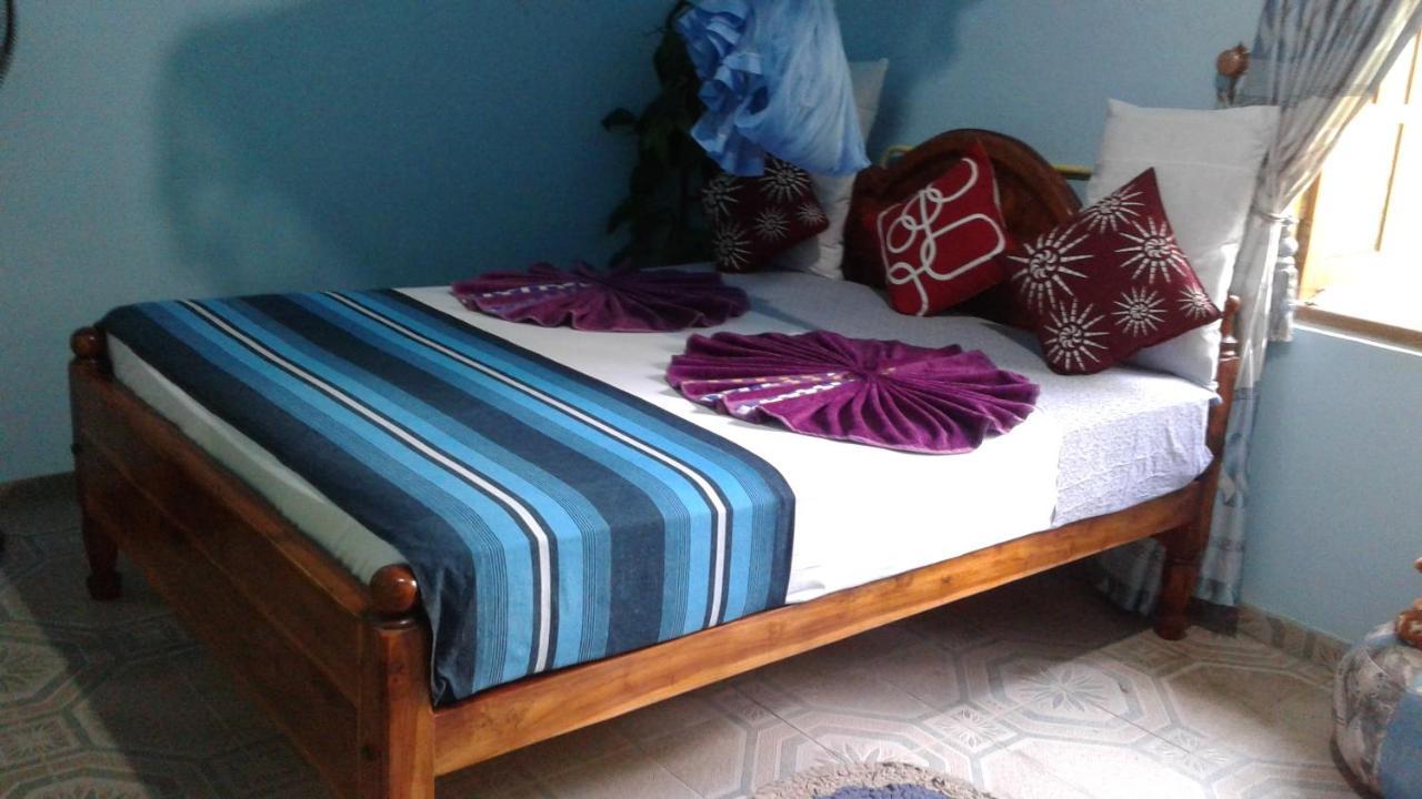 سيغيرِيا Flower Inn المظهر الخارجي الصورة